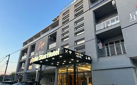 Hotel Airstar
